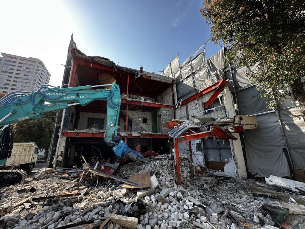 城東区関目　鉄骨造4F解体工事