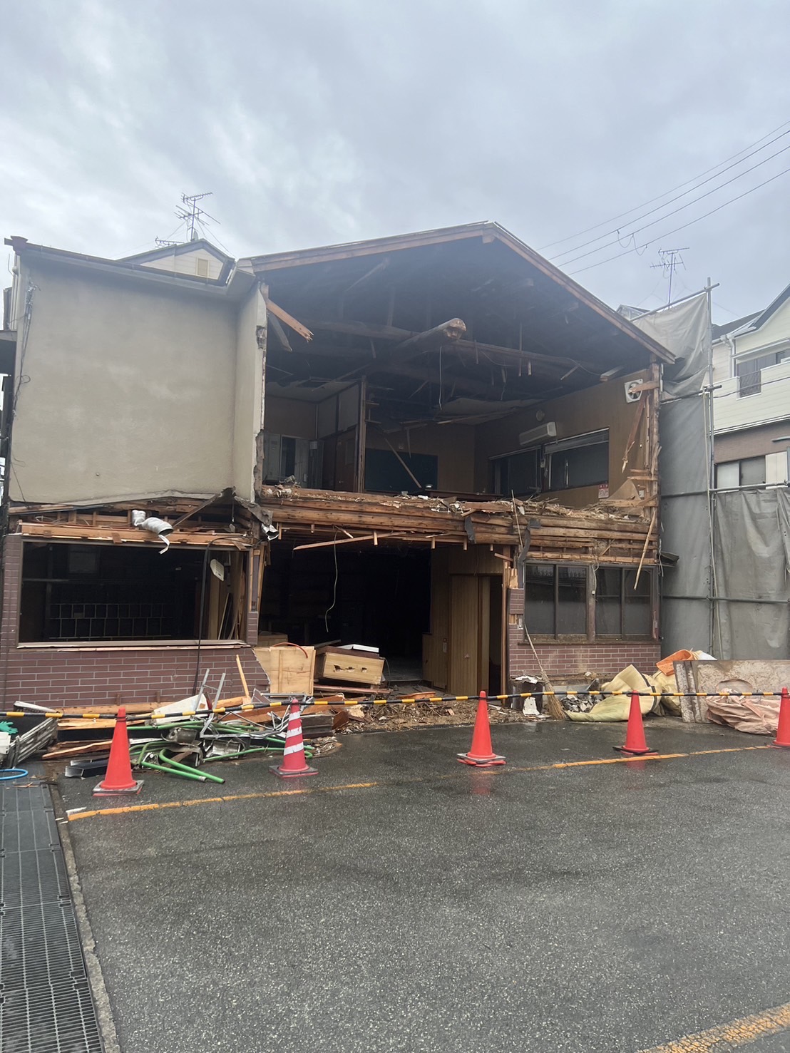 淀川区十八条　事務所一部解体工事