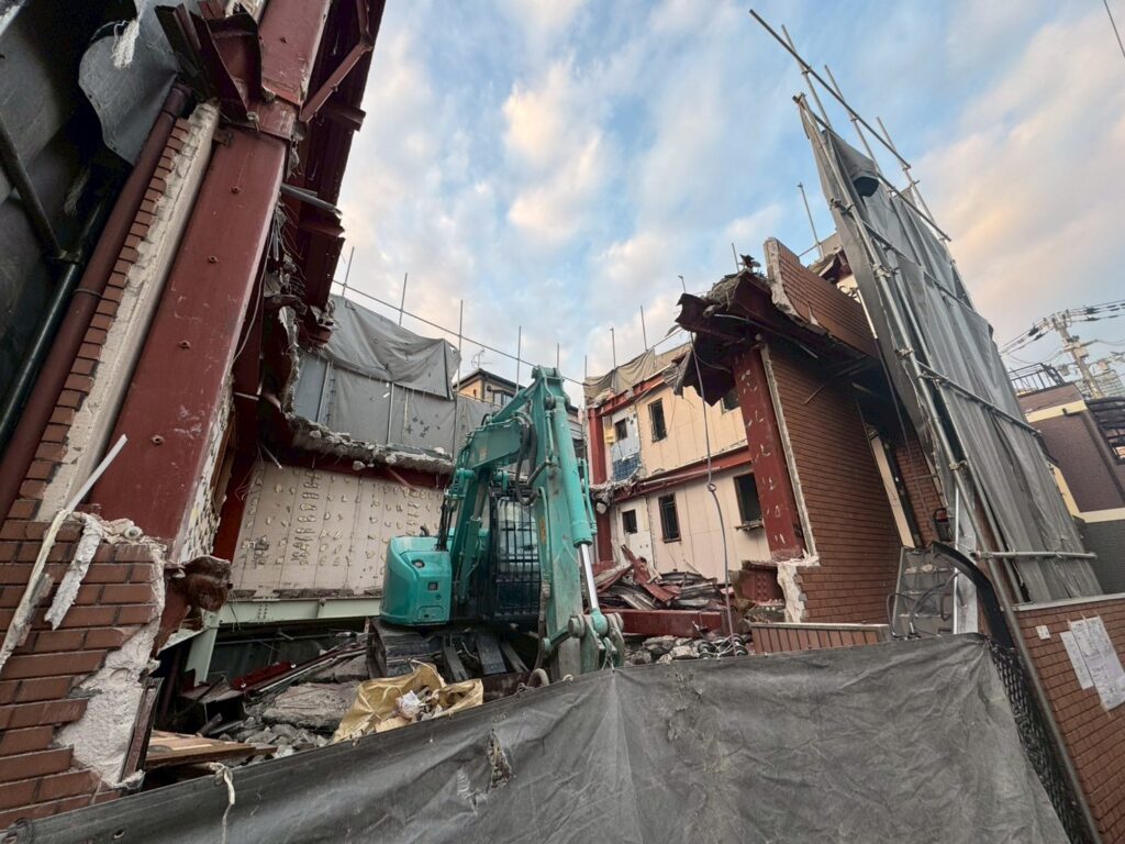 寝屋川市清水町　鉄骨造4F解体工事